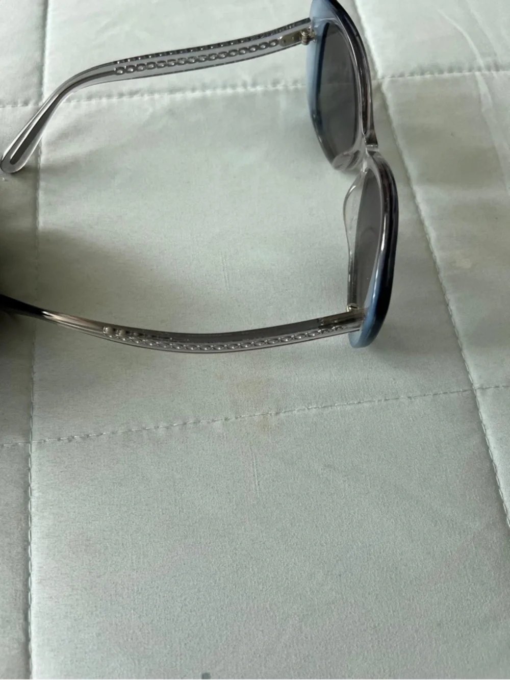 Coach Women's Black Gradient Oval Sunglasses